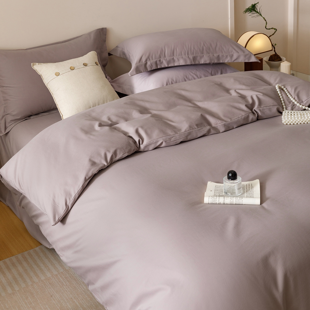 91家纺网 家纺一手货源 找家纺 爱思佳 2025新款A类全棉60s长绒棉纯棉磨毛纯色拼色系列四件套 丁香紫