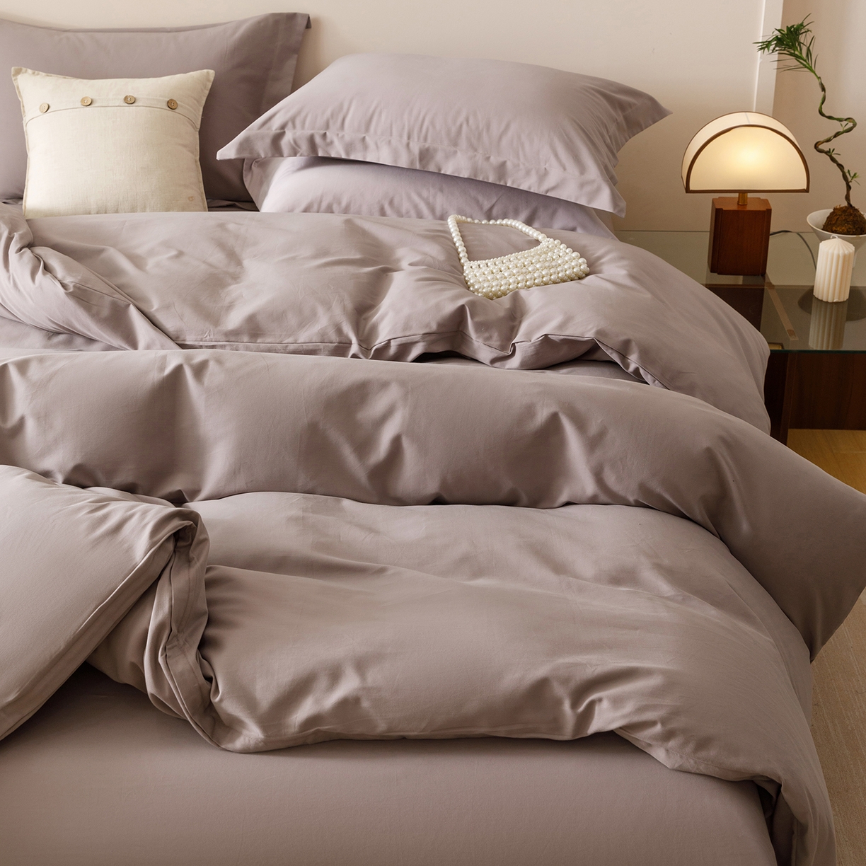 91家纺网 家纺一手货源 找家纺 爱思佳 2025新款A类全棉60s长绒棉纯棉磨毛纯色拼色系列四件套 丁香紫