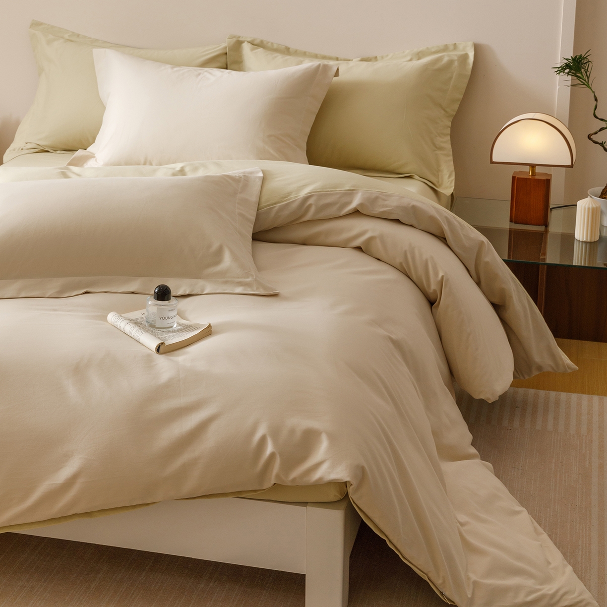 91家纺网 家纺一手货源 找家纺 爱思佳 2025新款A类全棉60s长绒棉纯棉磨毛纯色拼色系列四件套 浅米黄