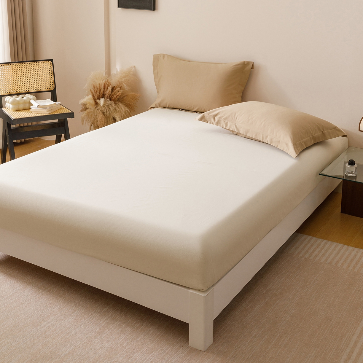 91家纺网 家纺一手货源 找家纺 爱思佳 2025新款A类全棉60s长绒棉纯棉磨毛纯色拼色系列四件套 肉桂拿铁