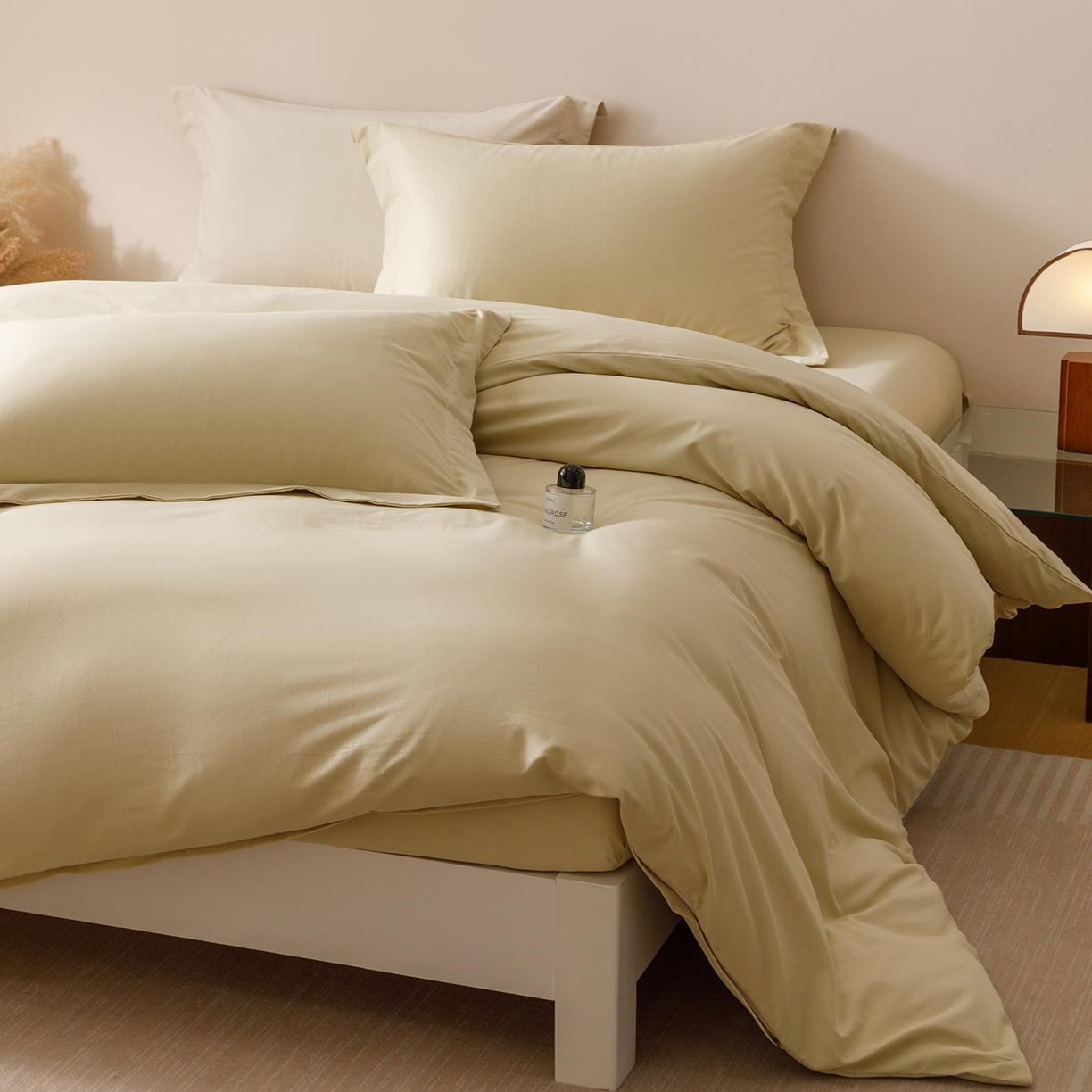 91家纺网 家纺一手货源 找家纺 爱思佳 2025新款A类全棉60s长绒棉纯棉磨毛纯色拼色系列四件套 杏黄