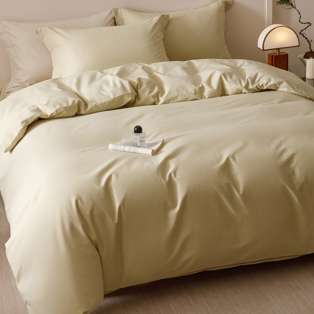 91家纺网 家纺一手货源 找家纺 爱思佳 2025新款A类全棉60s长绒棉纯棉磨毛纯色拼色系列四件套 杏黄