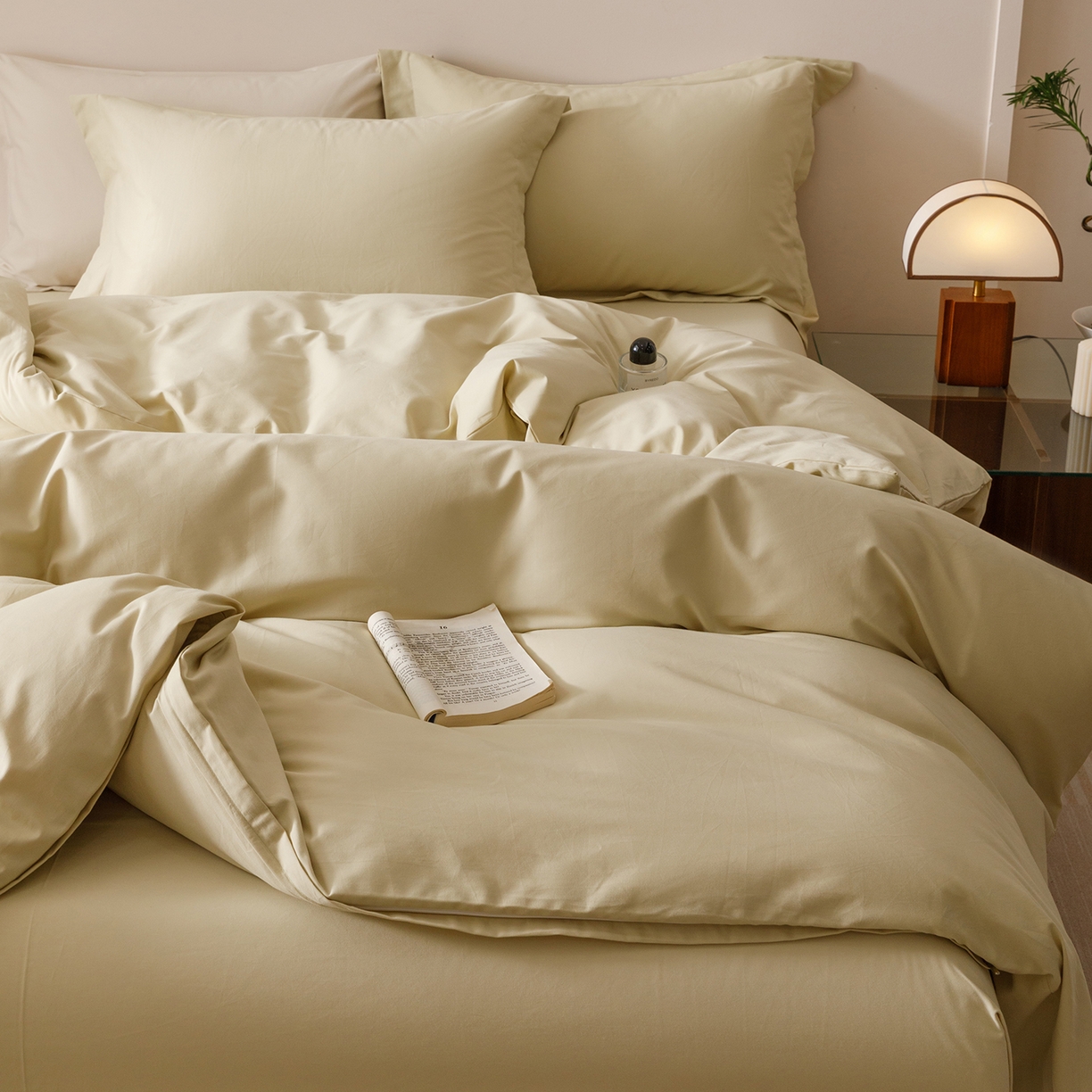 91家纺网 家纺一手货源 找家纺 爱思佳 2025新款A类全棉60s长绒棉纯棉磨毛纯色拼色系列四件套 杏黄