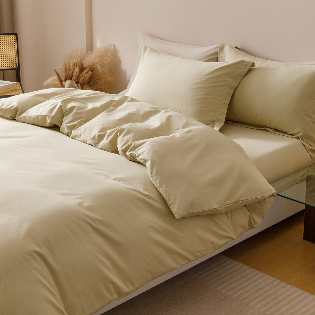 91家纺网 家纺一手货源 找家纺 爱思佳 2025新款A类全棉60s长绒棉纯棉磨毛纯色拼色系列四件套 杏黄