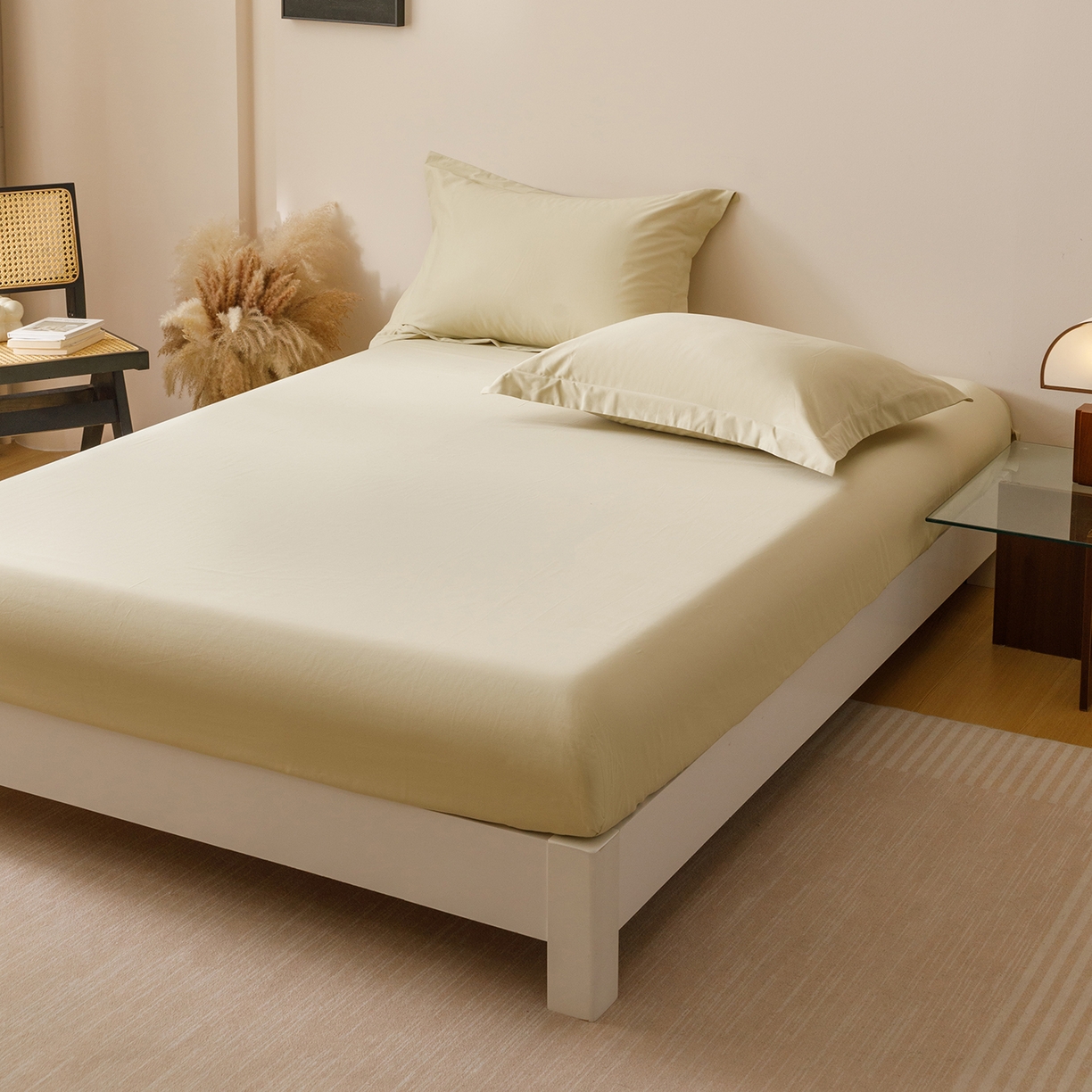 91家纺网 家纺一手货源 找家纺 爱思佳 2025新款A类全棉60s长绒棉纯棉磨毛纯色拼色系列四件套 杏黄