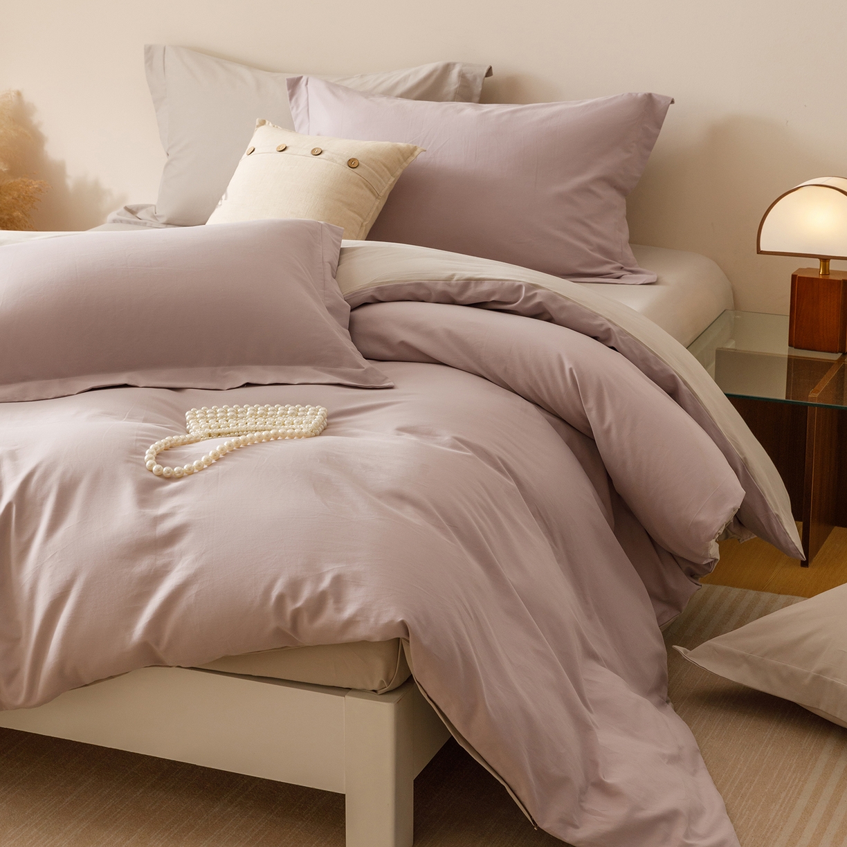 91家纺网 家纺一手货源 找家纺 爱思佳 2025新款A类全棉60s长绒棉纯棉磨毛纯色拼色系列四件套 紫雾灰