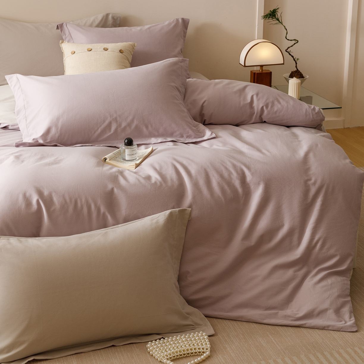 91家纺网 家纺一手货源 找家纺 爱思佳 2025新款A类全棉60s长绒棉纯棉磨毛纯色拼色系列四件套 紫雾灰