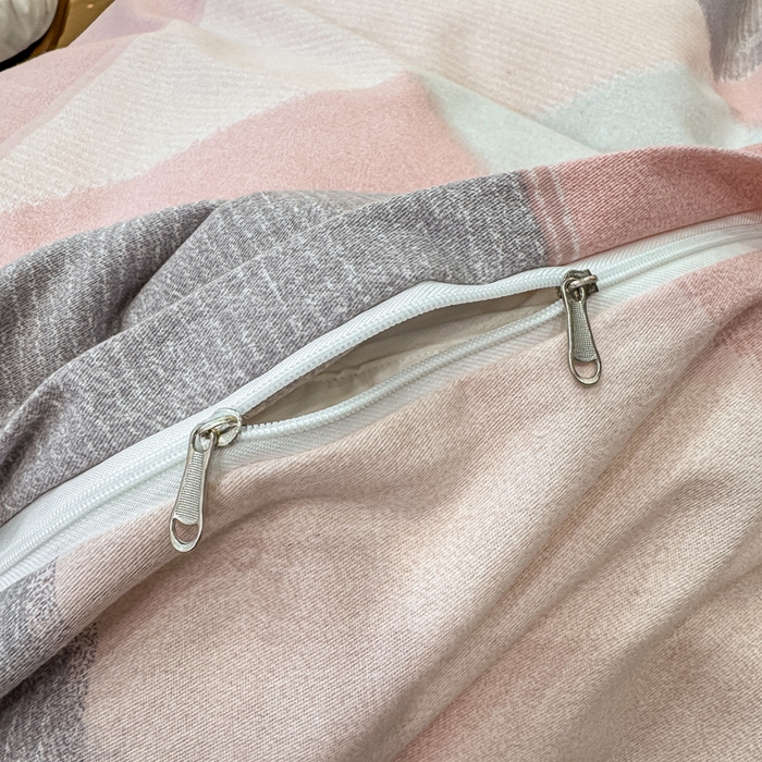 91家纺网 家纺一手货源 找家纺 凌鼎 2025新款喷气加厚磨毛四件套系列1莫里特粉