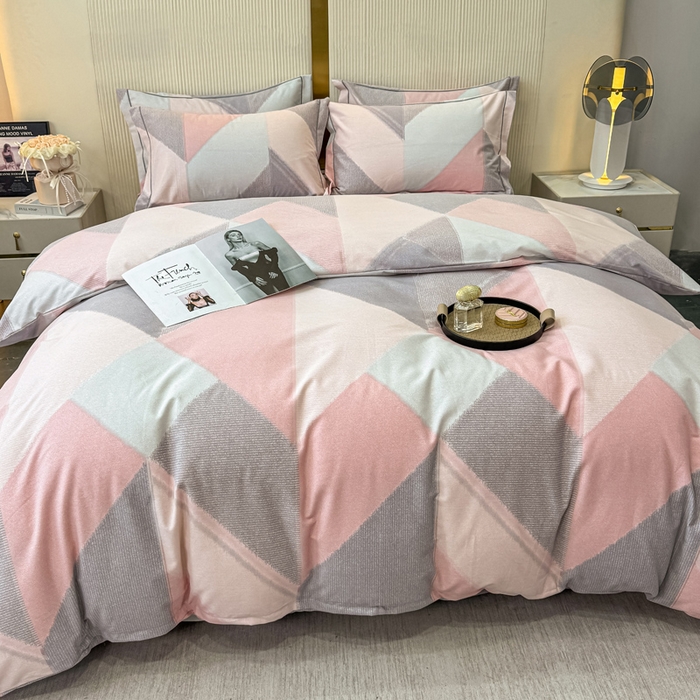 91家纺网 家纺一手货源 找家纺 凌鼎 2025新款喷气加厚磨毛四件套系列1莫里特粉