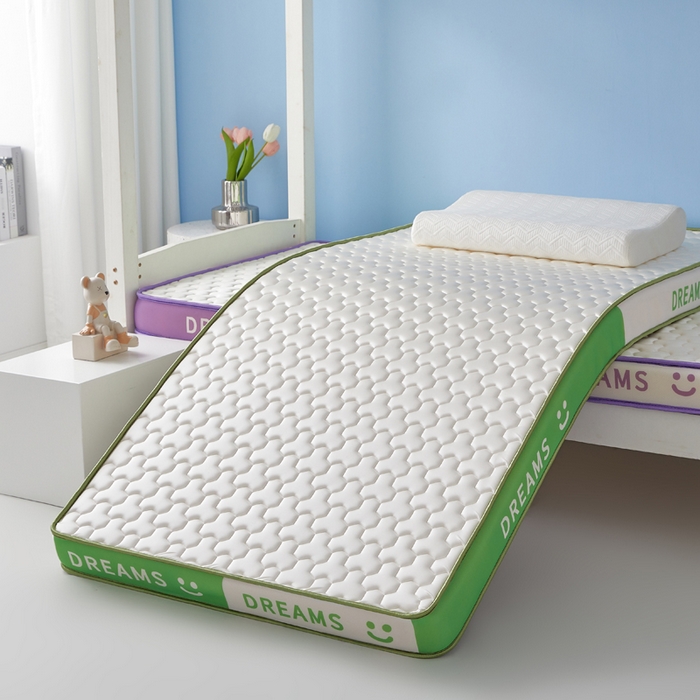 91家纺网 家纺一手货源 找家纺 暖季家纺 2025新款双拼色牛奶丝针织棉立体海绵三菱格学生床垫 立体绿白三菱格