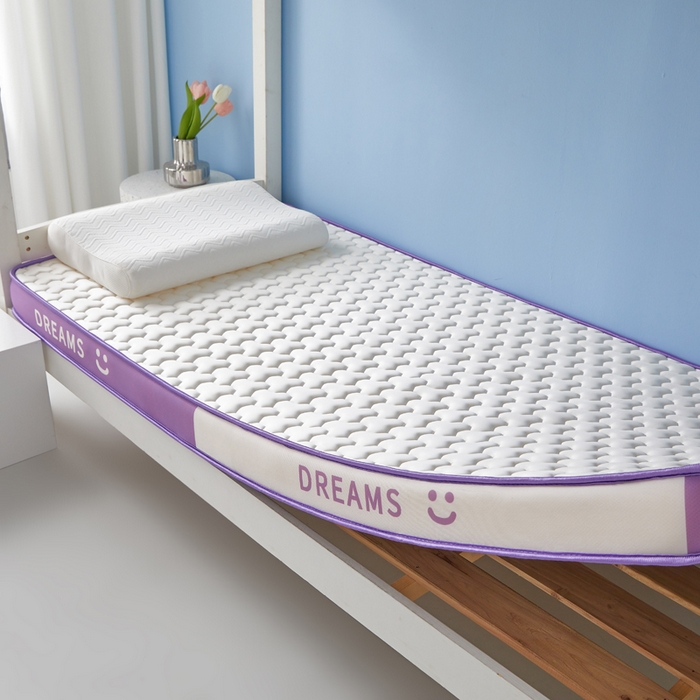 91家纺网 家纺一手货源 找家纺 暖季家纺 2025新款双拼色牛奶丝针织棉立体海绵三菱格学生床垫 立体紫白三菱格