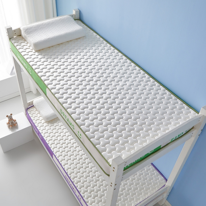 91家纺网 家纺一手货源 找家纺 暖季家纺 2025新款双拼色牛奶丝针织棉立体海绵三菱格学生床垫 立体紫白三菱格