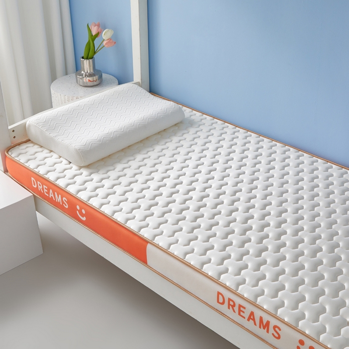 91家纺网 家纺一手货源 找家纺 暖季家纺 2025新款双拼色牛奶丝针织棉立体海绵三菱格学生床垫 立体橙白三菱格