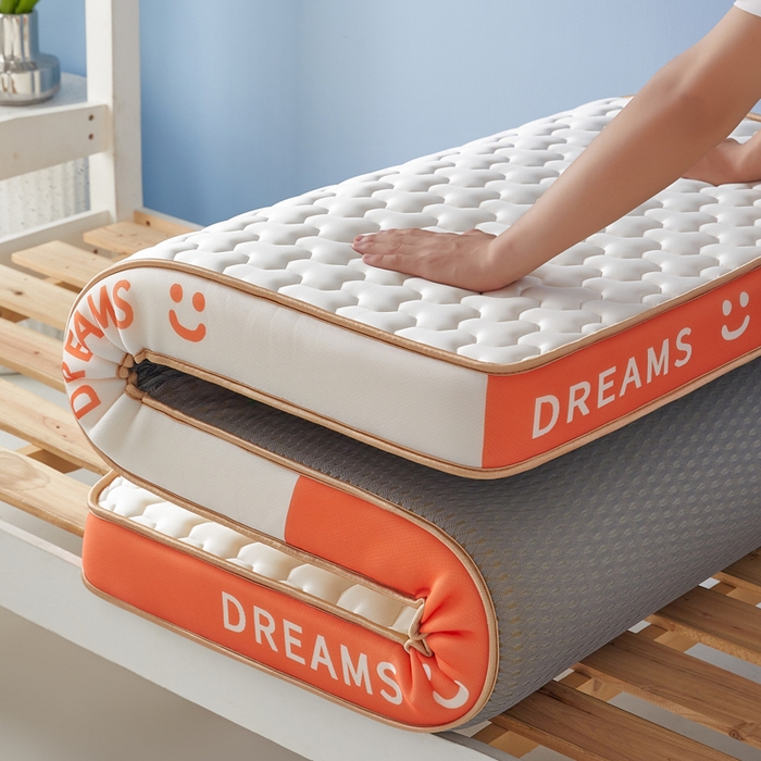 91家纺网 家纺一手货源 找家纺 （总）暖季家纺 2025新款双拼色牛奶丝针织棉立体海绵三菱格学生床垫