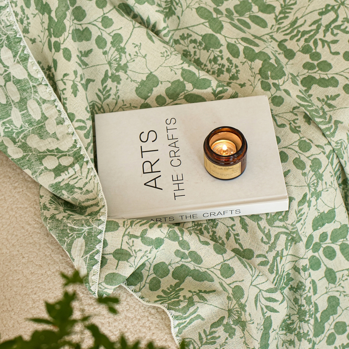 91家纺网 家纺一手货源 找家纺 安莱生活2025新款双层纱多功能盖毯床盖三件套 新栀子花-绿