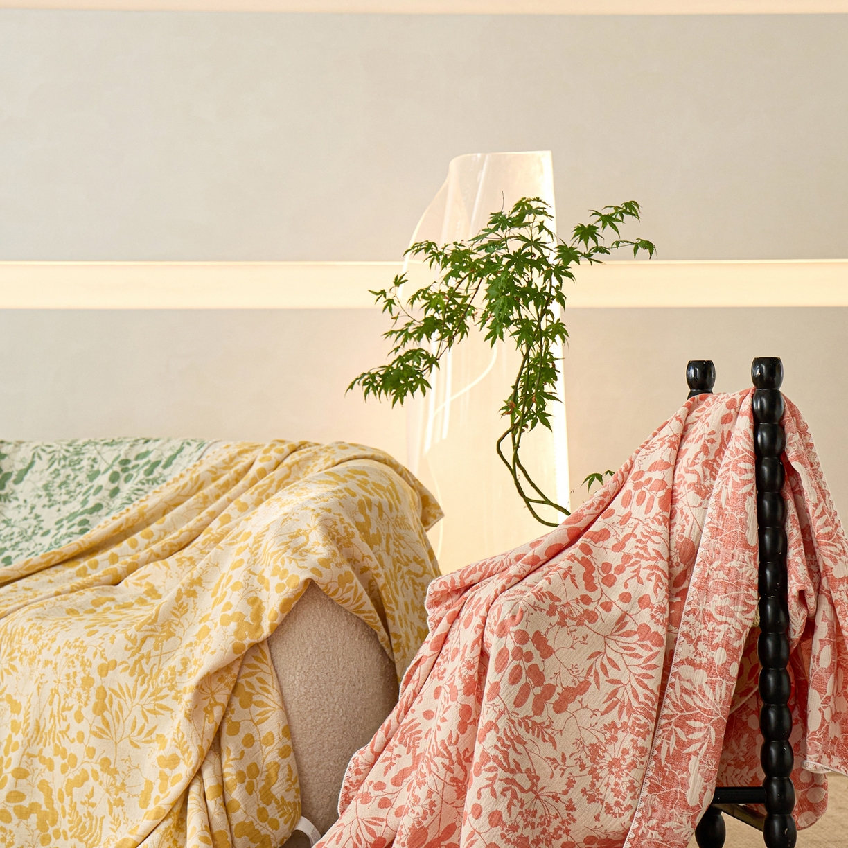 91家纺网 家纺一手货源 找家纺 安莱生活2025新款双层纱多功能盖毯床盖三件套 组合图仅供参考