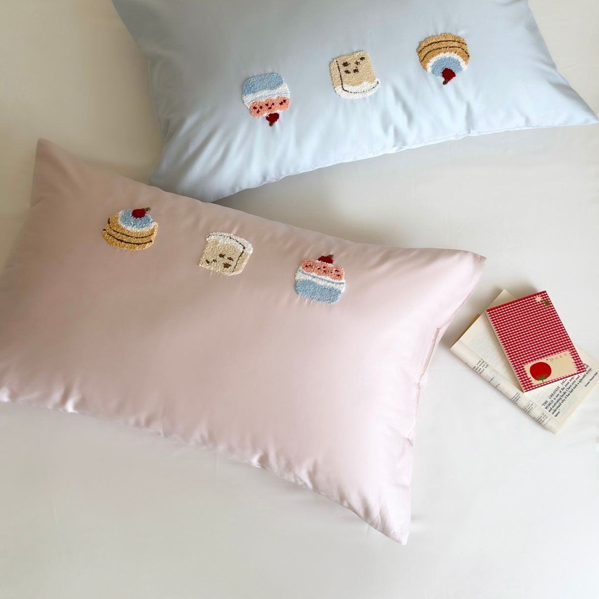 91家纺网 家纺一手货源 找家纺 鹿班家居 2025新款100S长绒棉纯棉毛巾绣单品枕套 枕套单件-彩虹蛋糕&幸运树（标准会员-2元） 组合图仅供展示不可下单