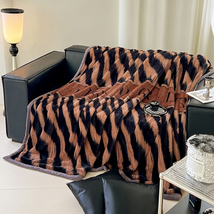 91家纺网 家纺一手货源 找家纺 （总）锦润家纺 2025新款高克重多功能兔毛绒包边毛毯毯子