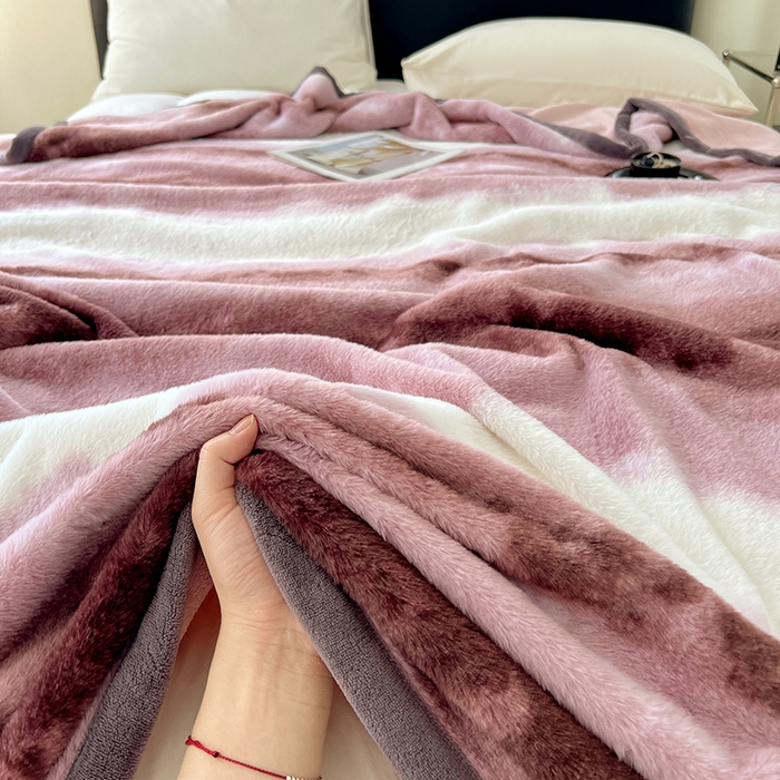 91家纺网 家纺一手货源 找家纺 锦润家纺 2025新款高克重多功能兔毛绒包边毛毯毯子 斑斓紫