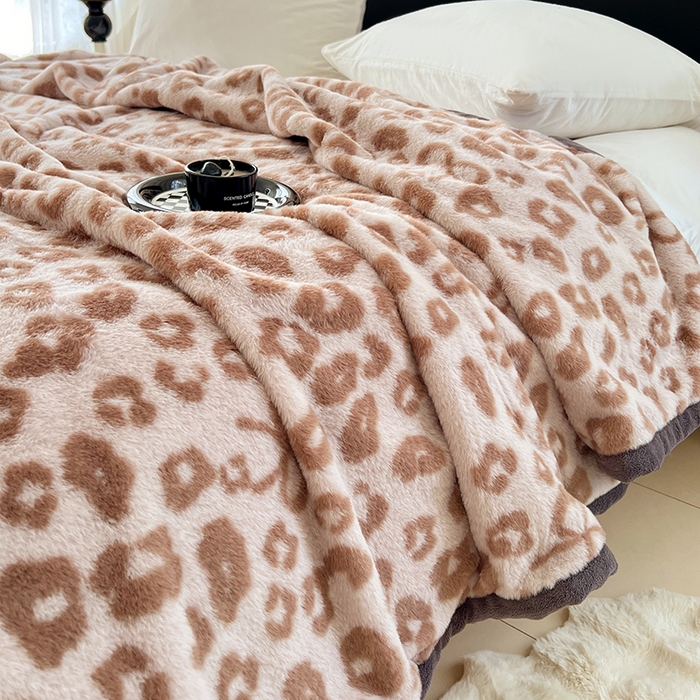 91家纺网 家纺一手货源 找家纺 锦润家纺 2025新款高克重多功能兔毛绒包边毛毯毯子 古朴虎纹