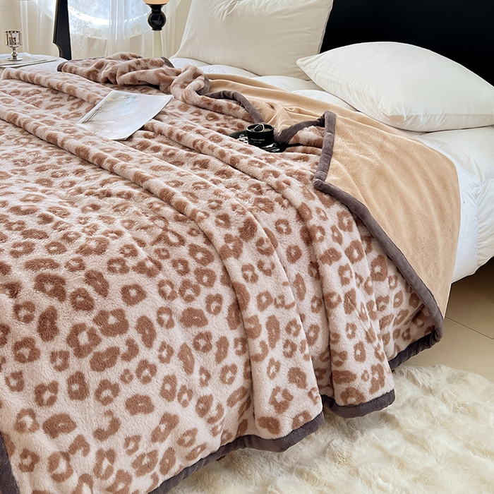 91家纺网 家纺一手货源 找家纺 锦润家纺 2025新款高克重多功能兔毛绒包边毛毯毯子 古朴虎纹