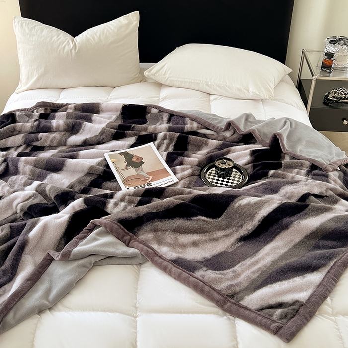 91家纺网 家纺一手货源 找家纺 锦润家纺 2025新款高克重多功能兔毛绒包边毛毯毯子 灰斑马纹
