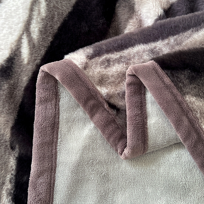 91家纺网 家纺一手货源 找家纺 锦润家纺 2025新款高克重多功能兔毛绒包边毛毯毯子 灰斑马纹