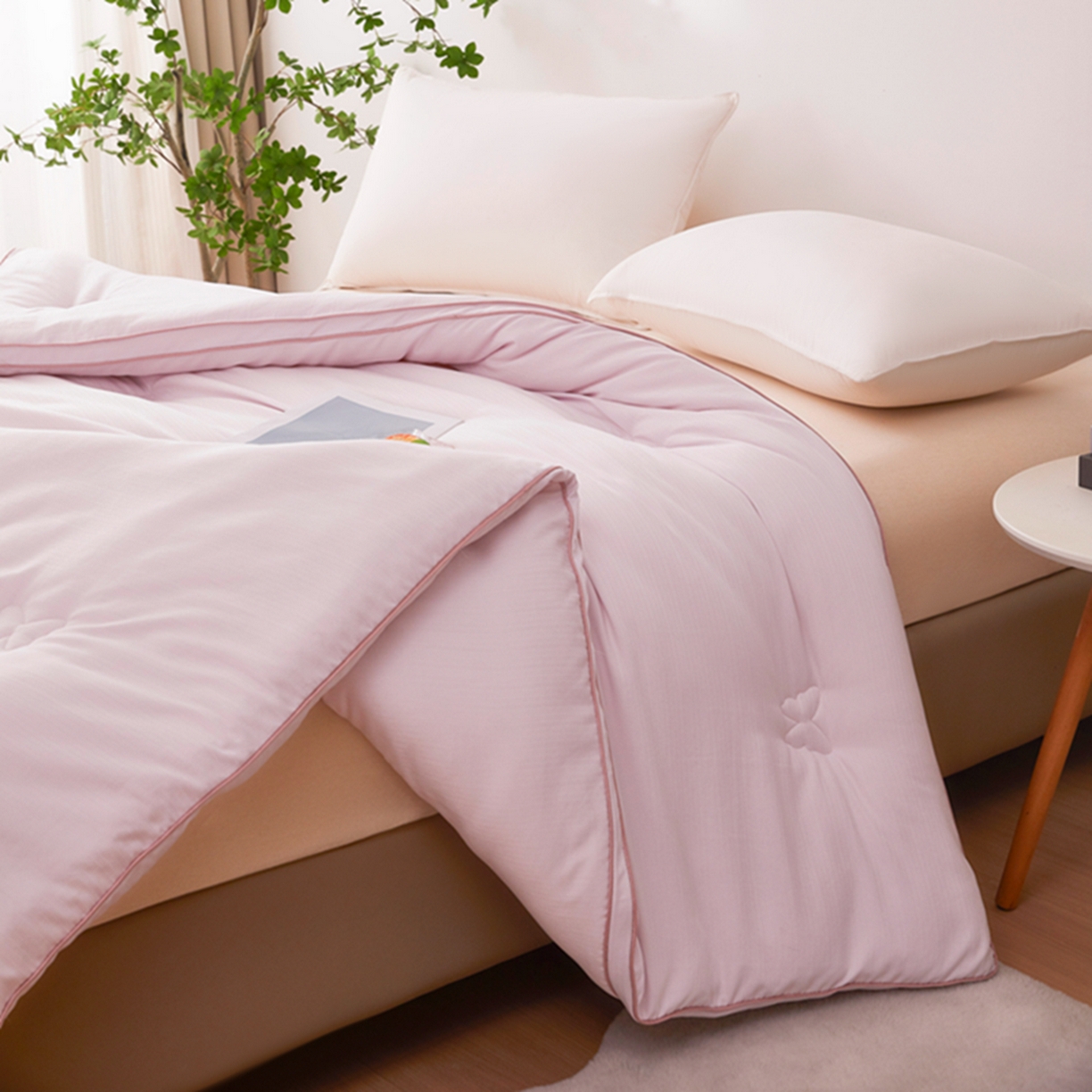 91家纺网 家纺一手货源 找家纺 晚悠家纺 2025新款A类提花云感睡眠立体大豆被子被芯 香芋紫