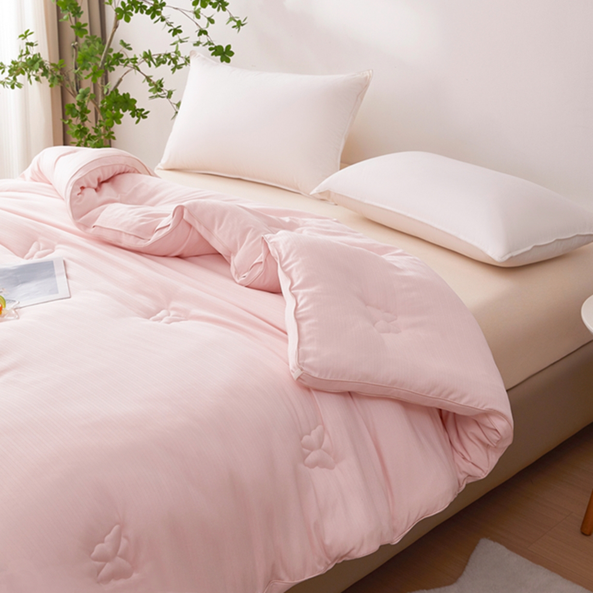 91家纺网 家纺一手货源 找家纺 晚悠家纺 2025新款A类提花云感睡眠立体大豆被子被芯 樱花粉