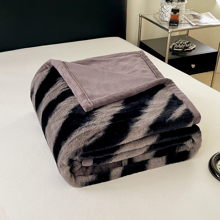 91家纺网 家纺一手货源 找家纺 锦润家纺 2025新款高克重多功能兔毛绒包边毛毯毯子 卡萨