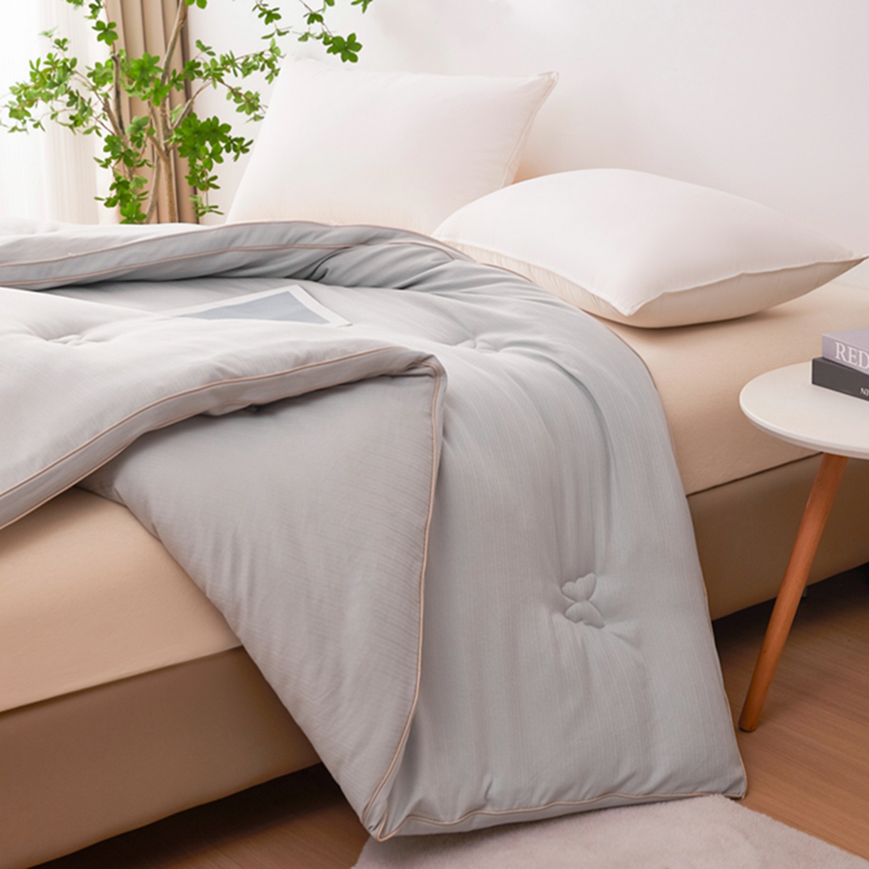 91家纺网 家纺一手货源 找家纺 晚悠家纺 2025新款A类提花云感睡眠立体大豆被子被芯 米灰