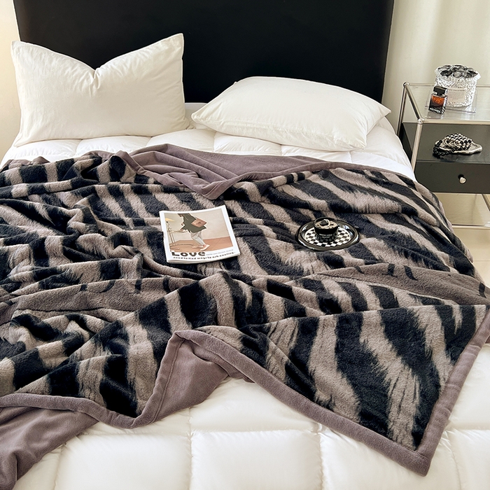 91家纺网 家纺一手货源 找家纺 锦润家纺 2025新款高克重多功能兔毛绒包边毛毯毯子 卡萨