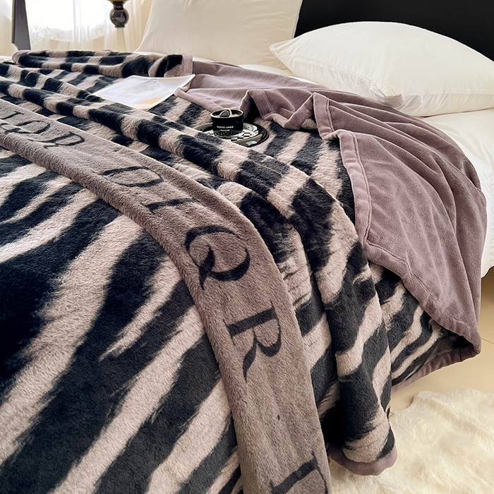 91家纺网 家纺一手货源 找家纺 锦润家纺 2025新款高克重多功能兔毛绒包边毛毯毯子 卡萨