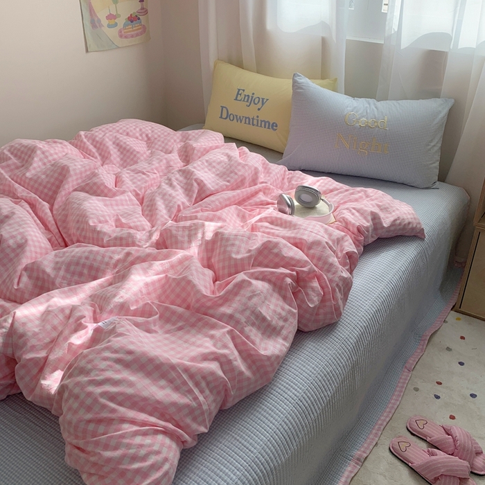 91家纺网 家纺一手货源 找家纺 秘密基地 2025新款韩系ins风混搭全棉纯棉水洗棉床盖四件套 奶油粉格