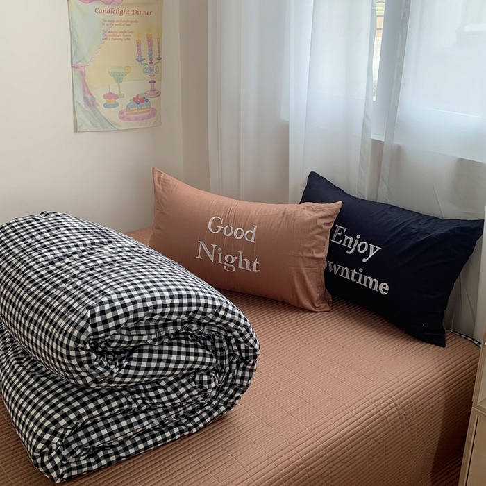 91家纺网 家纺一手货源 找家纺 秘密基地 2025新款韩系ins风混搭全棉纯棉水洗棉床盖四件套 慵懒黑格