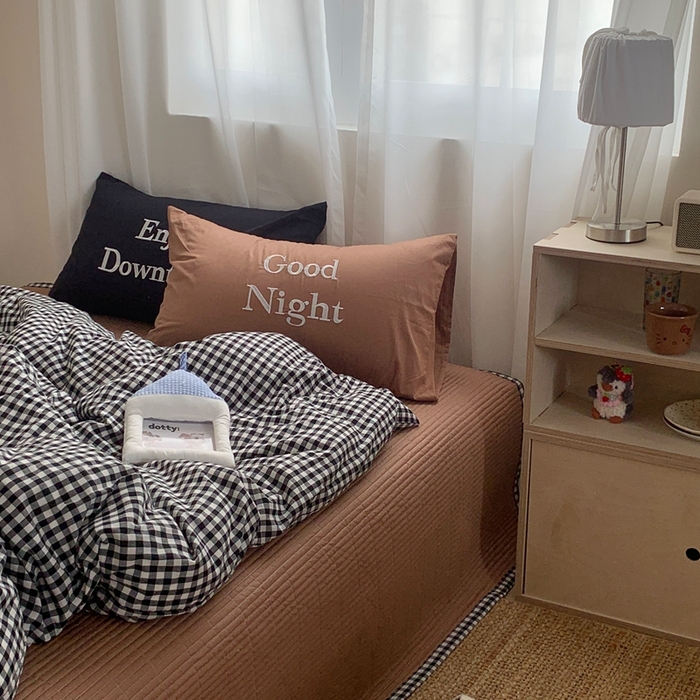 91家纺网 家纺一手货源 找家纺 秘密基地 2025新款韩系ins风混搭全棉纯棉水洗棉床盖四件套 慵懒黑格