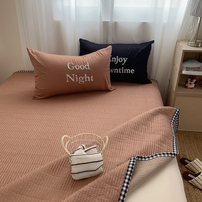 91家纺网 家纺一手货源 找家纺 秘密基地 2025新款韩系ins风混搭全棉纯棉水洗棉床盖四件套 慵懒黑格