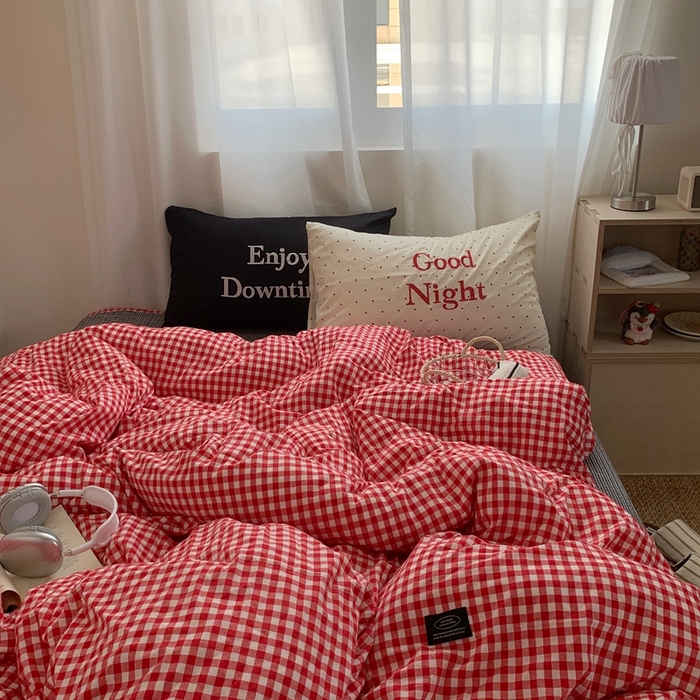 91家纺网 家纺一手货源 找家纺 秘密基地 2025新款韩系ins风混搭全棉纯棉水洗棉床盖四件套 波点红格