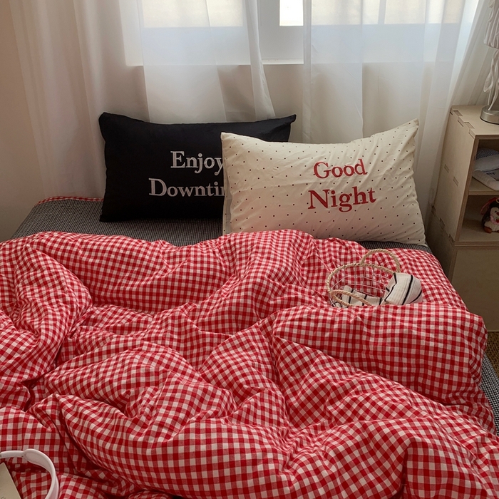 91家纺网 家纺一手货源 找家纺 秘密基地 2025新款韩系ins风混搭全棉纯棉水洗棉床盖四件套 波点红格