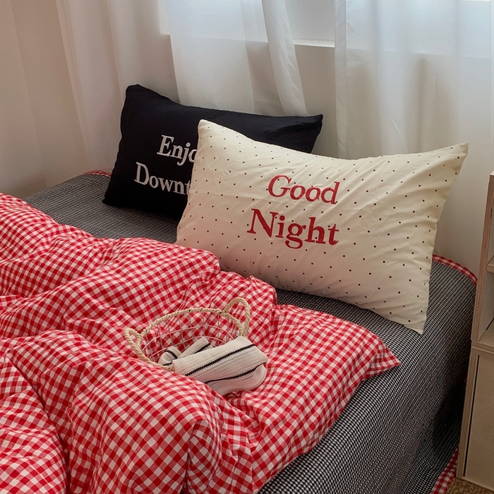 91家纺网 家纺一手货源 找家纺 秘密基地 2025新款韩系ins风混搭全棉纯棉水洗棉床盖四件套 波点红格