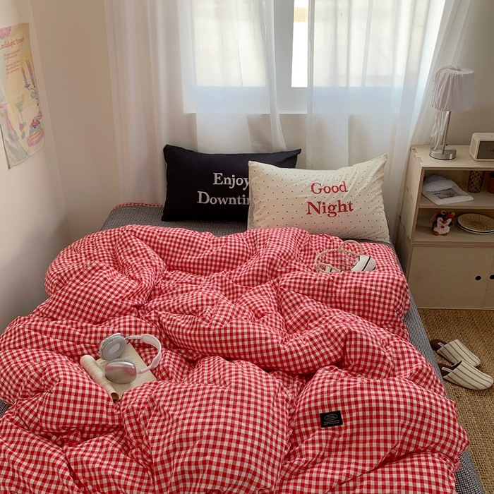 91家纺网 家纺一手货源 找家纺 秘密基地 2025新款韩系ins风混搭全棉纯棉水洗棉床盖四件套 波点红格