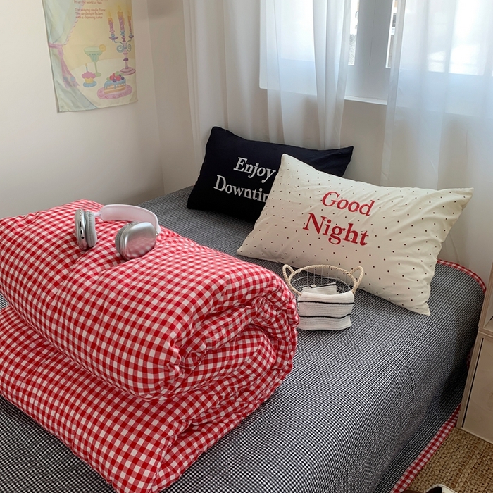 91家纺网 家纺一手货源 找家纺 秘密基地 2025新款韩系ins风混搭全棉纯棉水洗棉床盖四件套 波点红格