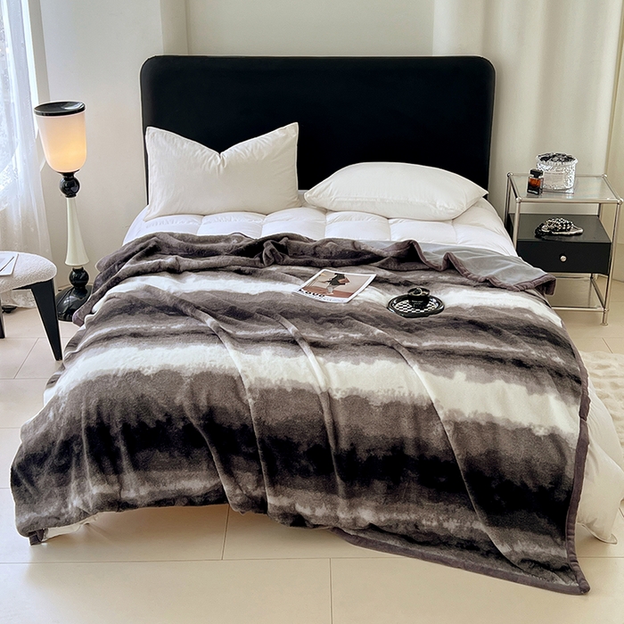 91家纺网 家纺一手货源 找家纺 锦润家纺 2025新款高克重多功能兔毛绒包边毛毯毯子 幽梦黑白