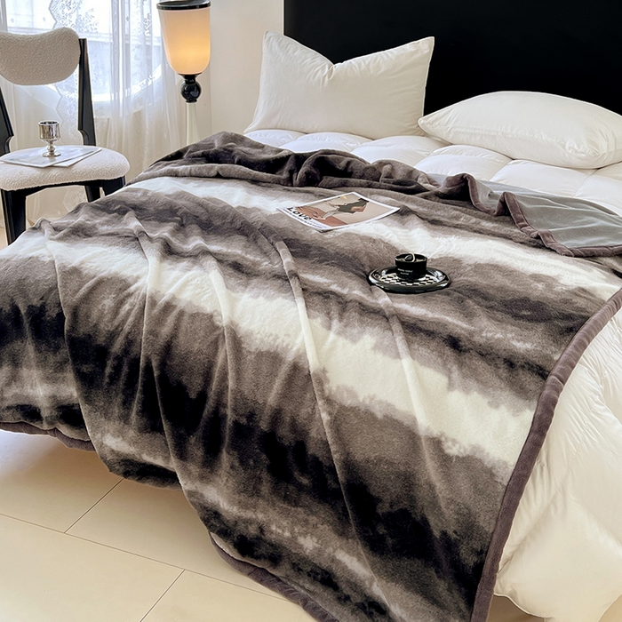 91家纺网 家纺一手货源 找家纺 锦润家纺 2025新款高克重多功能兔毛绒包边毛毯毯子 幽梦黑白