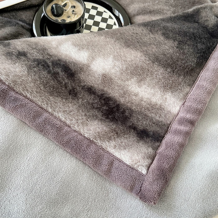 91家纺网 家纺一手货源 找家纺 锦润家纺 2025新款高克重多功能兔毛绒包边毛毯毯子 幽梦黑白