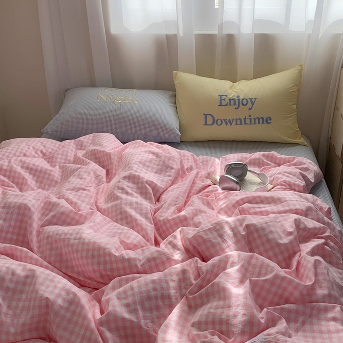 91家纺网 家纺一手货源 找家纺 秘密基地 2025新款韩系ins风混搭全棉纯棉水洗棉床盖四件套 奶油粉格