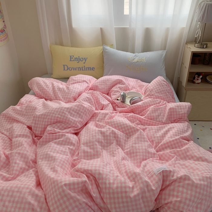 91家纺网 家纺一手货源 找家纺 秘密基地 2025新款韩系ins风混搭全棉纯棉水洗棉床盖四件套 奶油粉格