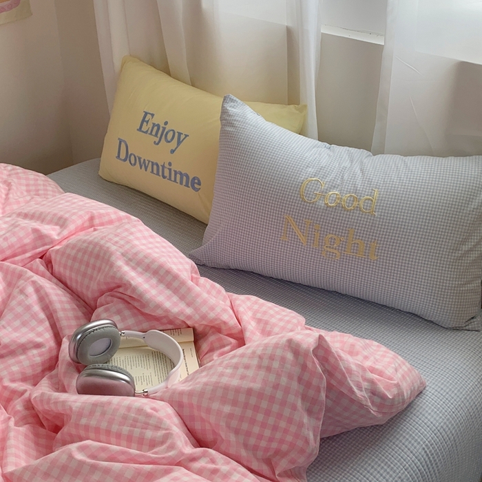 91家纺网 家纺一手货源 找家纺 秘密基地 2025新款韩系ins风混搭全棉纯棉水洗棉床盖四件套 奶油粉格