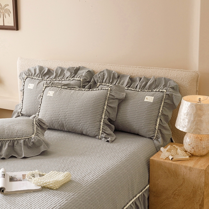 91家纺网 家纺一手货源 找家纺 菊上家纺 2025新款全棉纯棉色织水洗床盖四件套 卡秋莎-浅灰条