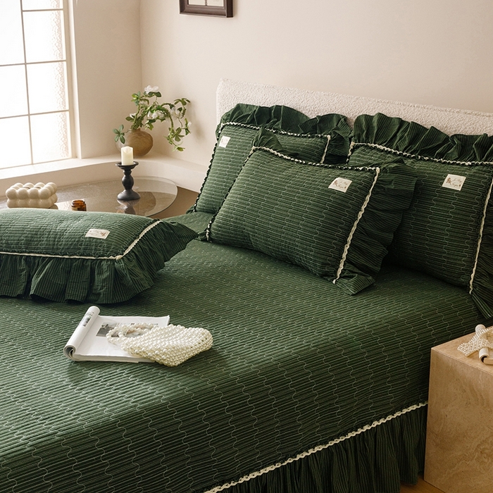 91家纺网 家纺一手货源 找家纺 菊上家纺 2025新款全棉纯棉色织水洗床盖四件套 卡秋莎-墨绿条